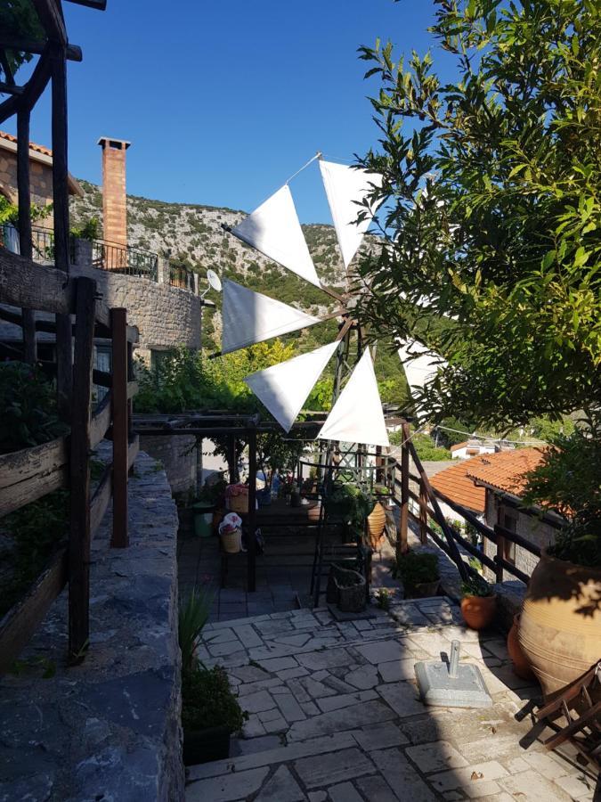 TzermiádonΑργουλιάς公寓式酒店 外观 照片